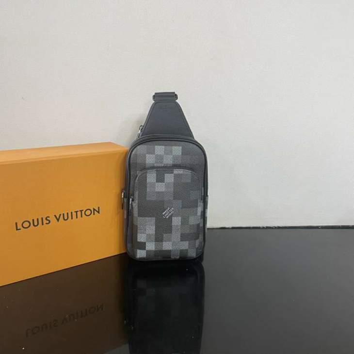 Picture of Louis Vuitton Mens Bags _SKUfw198497200fw